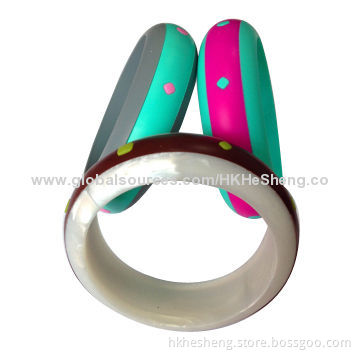 2014 Charming Food-grade Silicone Bracelets, Non-toxic and BPA-free